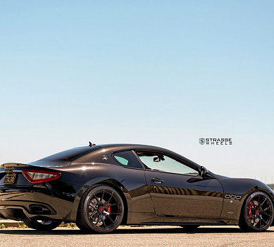 Фото дисков Strasse Wheels SM5R Deep Concave Monoblock на Maserati GranTurismo I