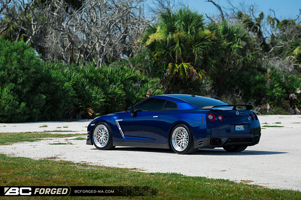 Фото дисков BC Forged LE81 // MLE81 Глянцевый лак на Nissan GT-R