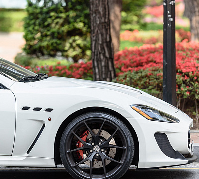 Фото дисков HRE P101 на Maserati GranTurismo I