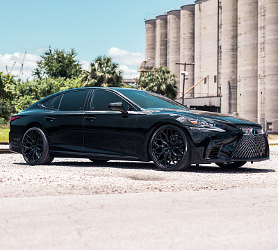 Фото дисков Vossen HF-2 на  Lexus LS V