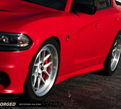 Фото дисков BC Forged LE52 // MLE52 на Dodge Charger VII
