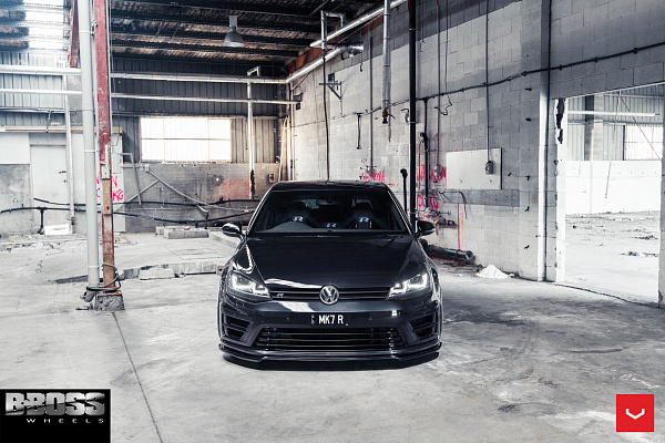Фото дисков Vossen VFS-2 Серебро на Volkswagen Golf VII