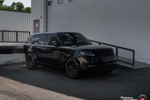 Фото дисков Vossen UV-3 Черный сатин на Land Rover Range Rover V