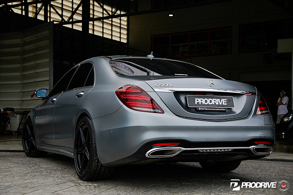Фото дисков Vossen M-X5 (3-Piece) Черный сатин на Mercedes-Benz S-Class (W222, C217)