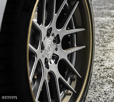 Фото дисков Strasse Wheels SM7 Deep Concave FS на Mercedes-Benz AMG GT I