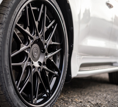 Фото дисков Vossen S17-07 (3-Piece) на Lexus LX III