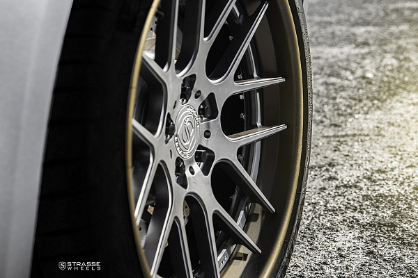 Фото дисков Strasse Wheels SM7 Deep Concave FS Другой цвет на Mercedes-Benz AMG GT I
