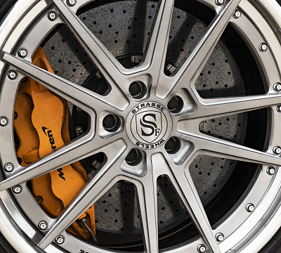 Фото дисков Strasse Wheels SV1 Deep Concave FS на McLaren 570S