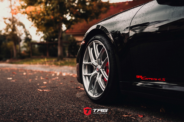 Porsche 992 Carrera 4S