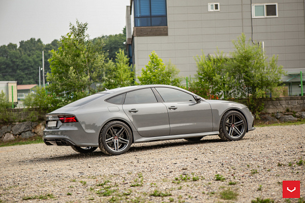 Фото дисков Vossen VFS-5 Глянцевый графит на Audi A/RS 7 (4G)