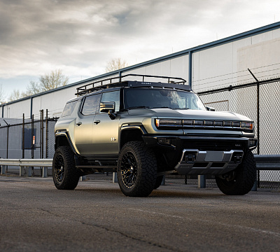 Фото дисков Vossen HFX-1 (8-Lug) на GMC Hummer EV