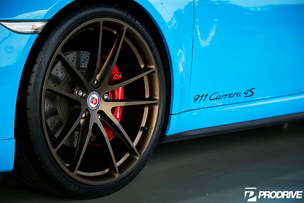 Фото дисков HRE P104 Сатиновая бронза на Porsche 911 VII