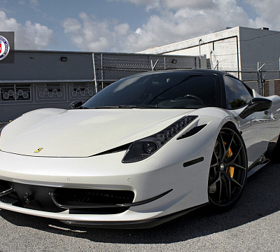 Фото дисков HRE P101 на Ferrari 458