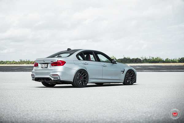Фото дисков Vossen S17-01 Черный сатин на BMW 3/M3 (F3x/F80)