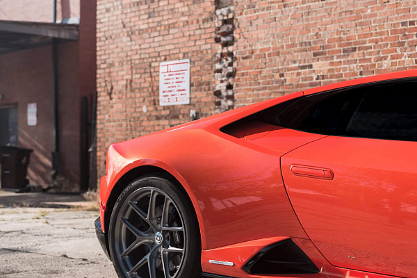 Фото дисков HRE R101 Lightweight Глянцевый тонированный лак на Lamborghini Huracan