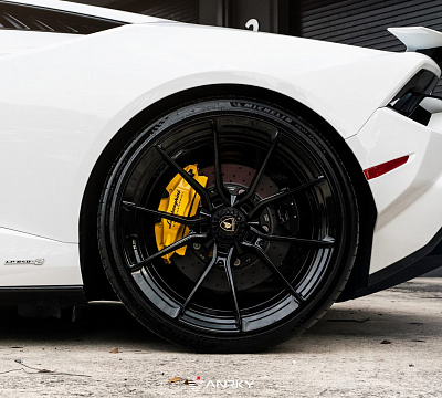 Фото дисков Anrky AN22 на Lamborghini Huracan