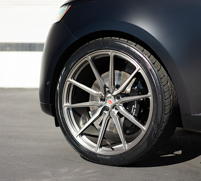 Фото дисков Vossen M-X2 на Range Rover V
