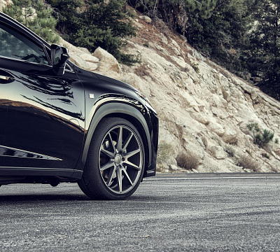 Фото дисков Vossen VFS-1 на Lexus NX I