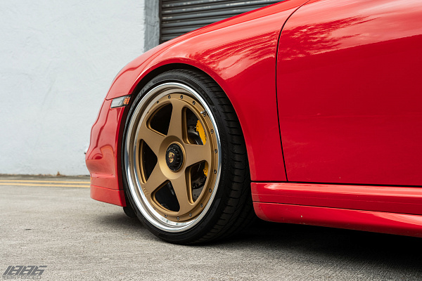 Фото дисков 1886 Wheels S005 Сатиновое золото на Porsche 911 VI