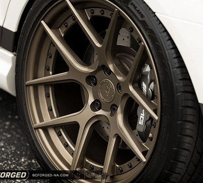 Фото дисков BC Forged HCS02 на Mercedes-Benz C-Class (W204)
