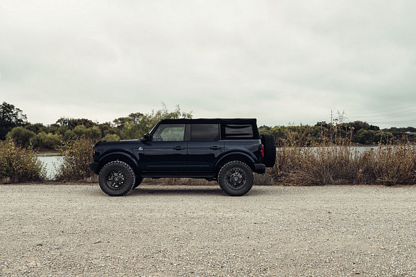 Фото дисков Black Rhino KELSO Черный сатин на Ford Bronco