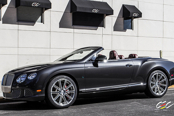 Фото дисков CEC C25 Глянцевый лак на Bentley Continental GT II