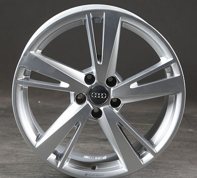 Audi 5 Arm Blade 8V