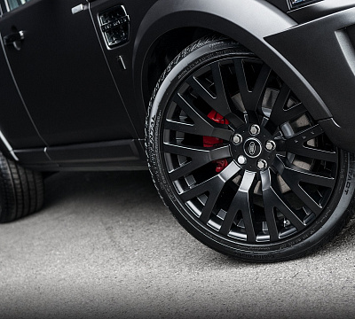 Фото дисков Kahn Kahn RS на Land Rover Discovery IV