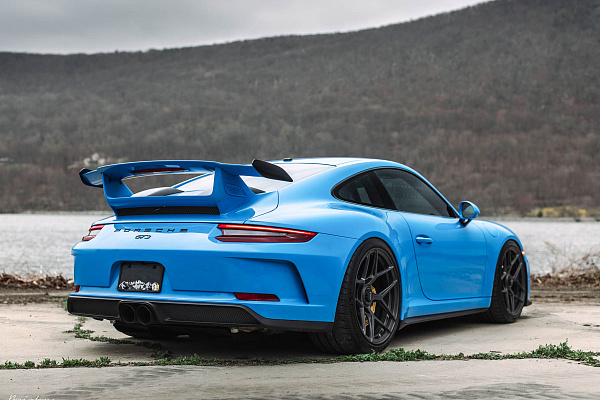 Фото дисков Brixton Forged PF7 Сатиновый темный лак на Porsche 911 VII