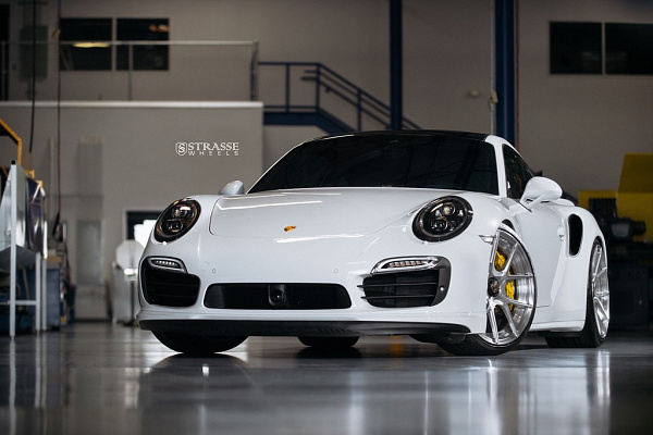 Фото дисков Strasse Wheels SM5R Deep Concave Duoblock Глянцевый лак на Porsche 911 VII