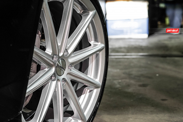 Фото дисков Vossen VFS-10 Серебро на Mercedes-Benz C-Class (W205)