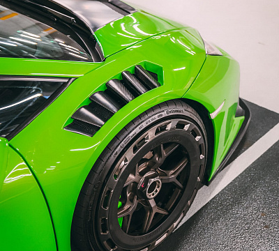 Фото дисков Brixton Forged PF7 Aerotech на Lamborghini Huracan