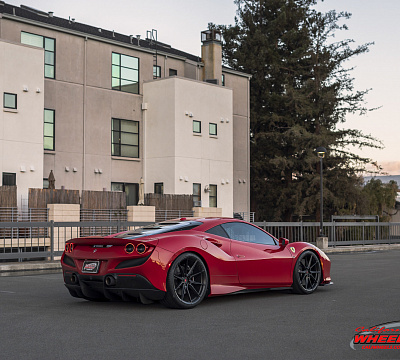 Фото дисков Vossen EVO-2 на Ferrari F8