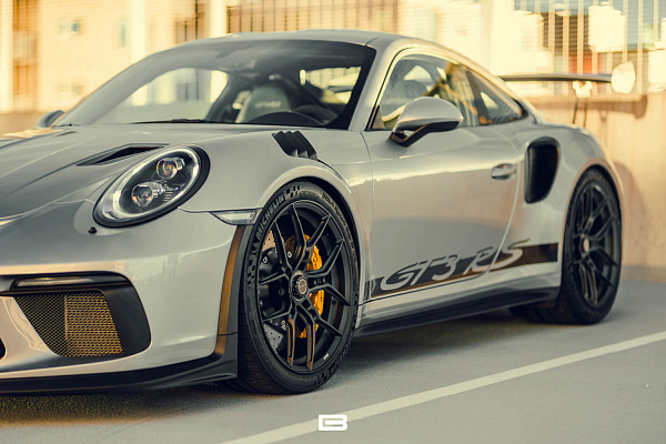 Фото дисков Brixton Forged CM5-R Матовый графит на Porsche 911 VII