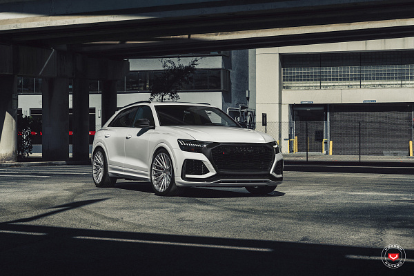 Фото дисков Vossen EVO-5 Глянцевый лак на Audi Q8