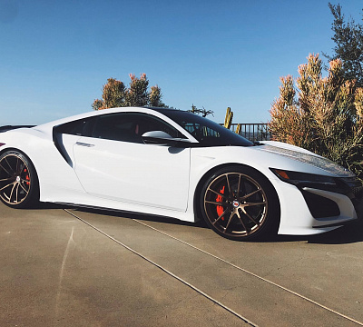 Фото дисков HRE P104 на Acura NSX II