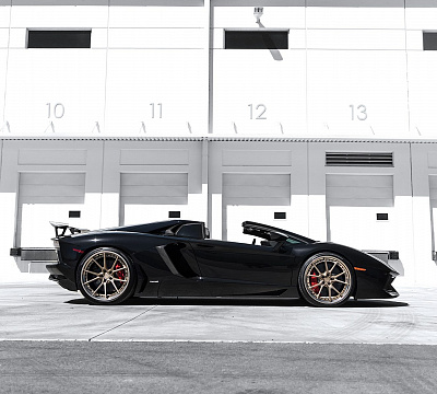 Фото дисков Anrky AN32 на Lamborghini Aventador