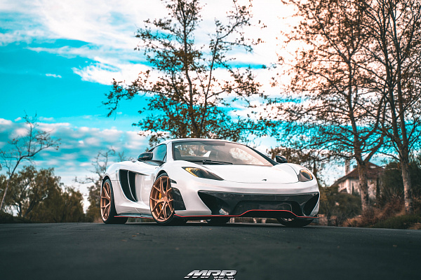 Фото дисков MRR FS06 Сатиновая медь на McLaren 12C