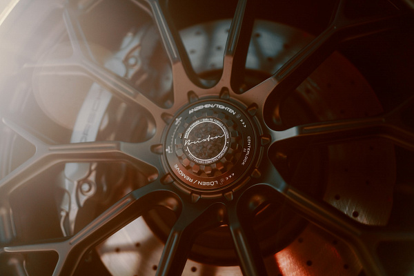 Фото дисков Brixton Forged CM6-RS Черный сатин на Porsche 911 VIII