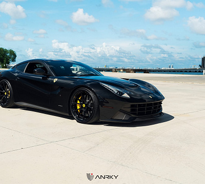 Фото дисков Anrky AN12 на Ferrari F12