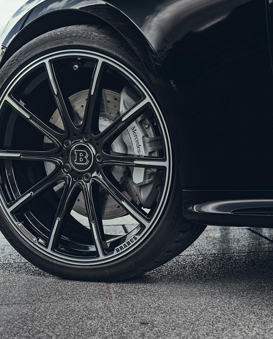 Фото дисков Monoblock Z (Platinum Edition) Черный глянец на Mercedes-Benz E-Class (W214, S214)