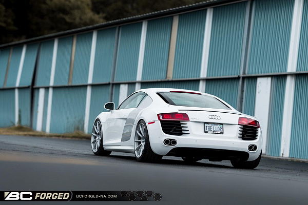 Фото дисков BC Forged RZ10 Глянцевый лак на Audi R8 (Typ 42)