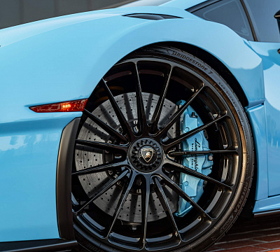Фото дисков HRE P103 на Lamborghini Huracan