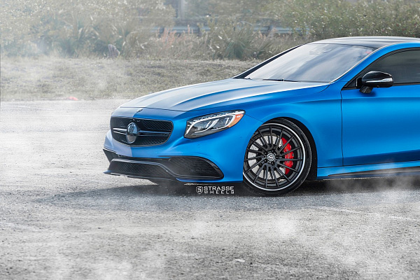 Mercedes Benz S63 AMG Coupe