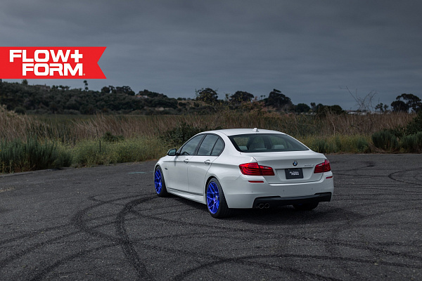 Фото дисков HRE FF01 Синий глянец на BMW 5/M5 (F10)