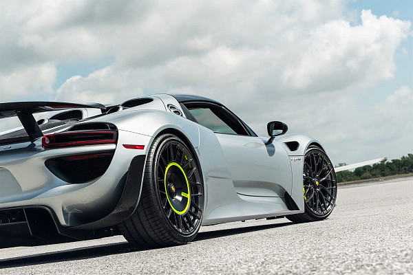 Фото дисков Anrky AN20 Aerosport Глянцевый темный лак на Porsche 918 Spyder