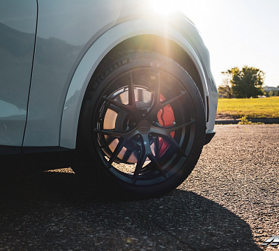 Фото дисков MRR FS06 на Ford Mustang Mach-E