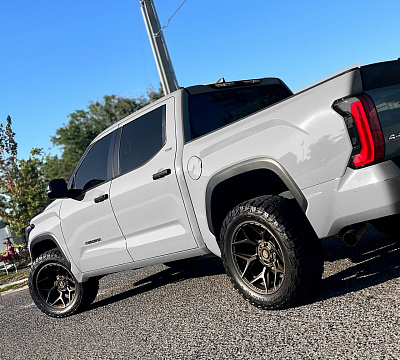 Фото дисков 4PLAY 4P06 на Toyota Tundra III