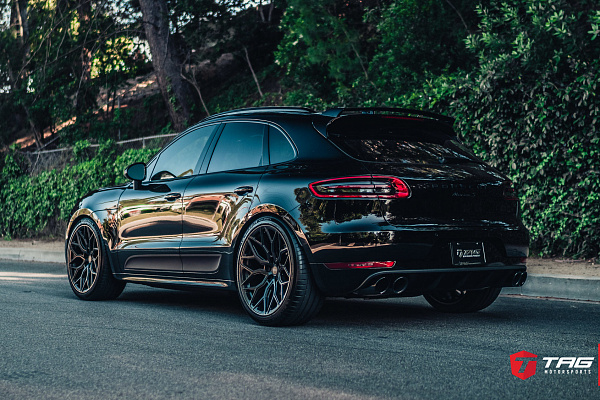 Фото дисков Vossen HF-2 Черный сатин на Porsche Macan I