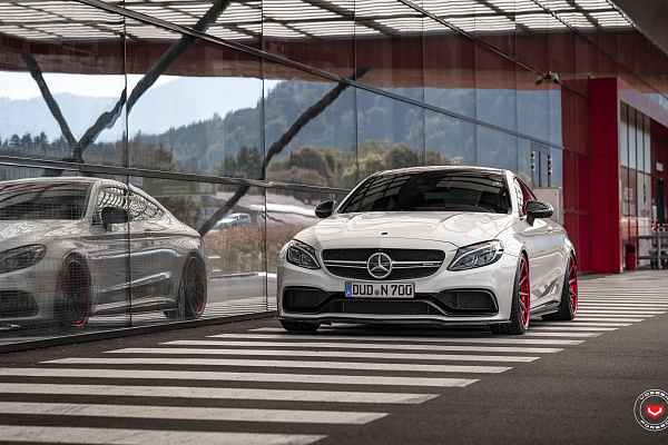 Фото дисков Vossen M-X2 (3-Piece) Глянцевый темный лак на Mercedes-Benz C-Class (W205)